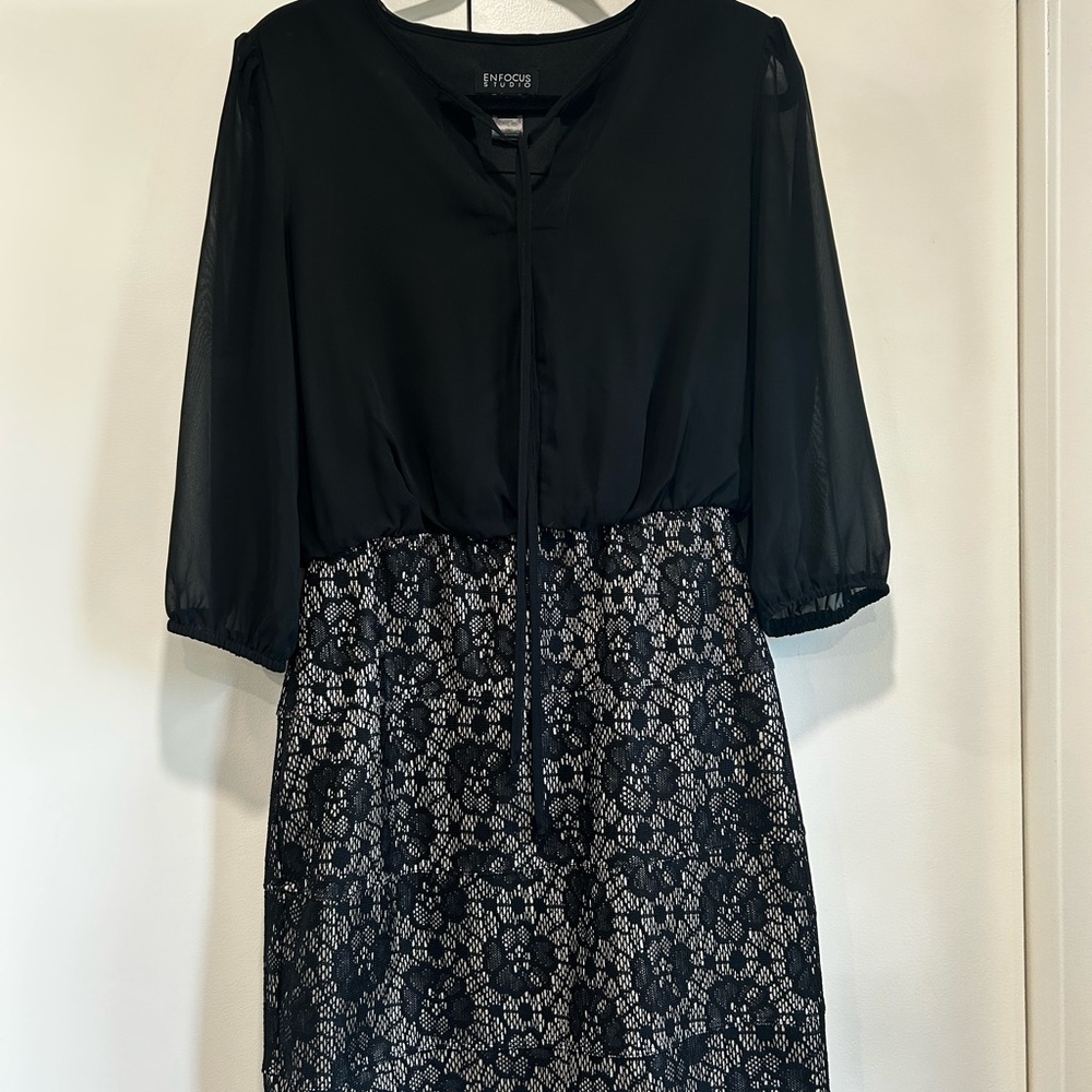 Enfocus Studio Black and White Lace Long Sleeve Dress